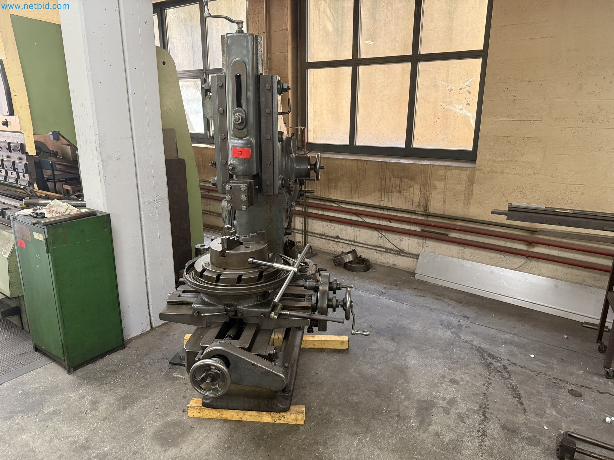konventionelle
Vertikal-Stossmaschine Maschinenfabrik Ravensburg MaBar